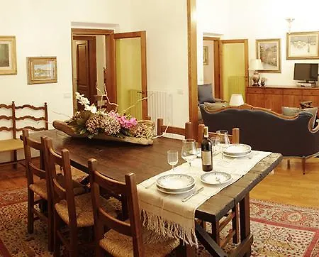 Florenza Apartment